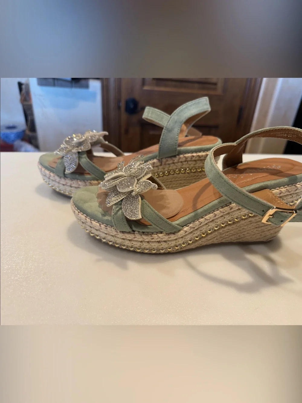 Embellished Mint Green Wedge Sandals - Women 8.5/ EU 39